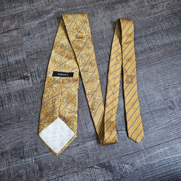 VERSACE - Tie - Picture 6 of 10